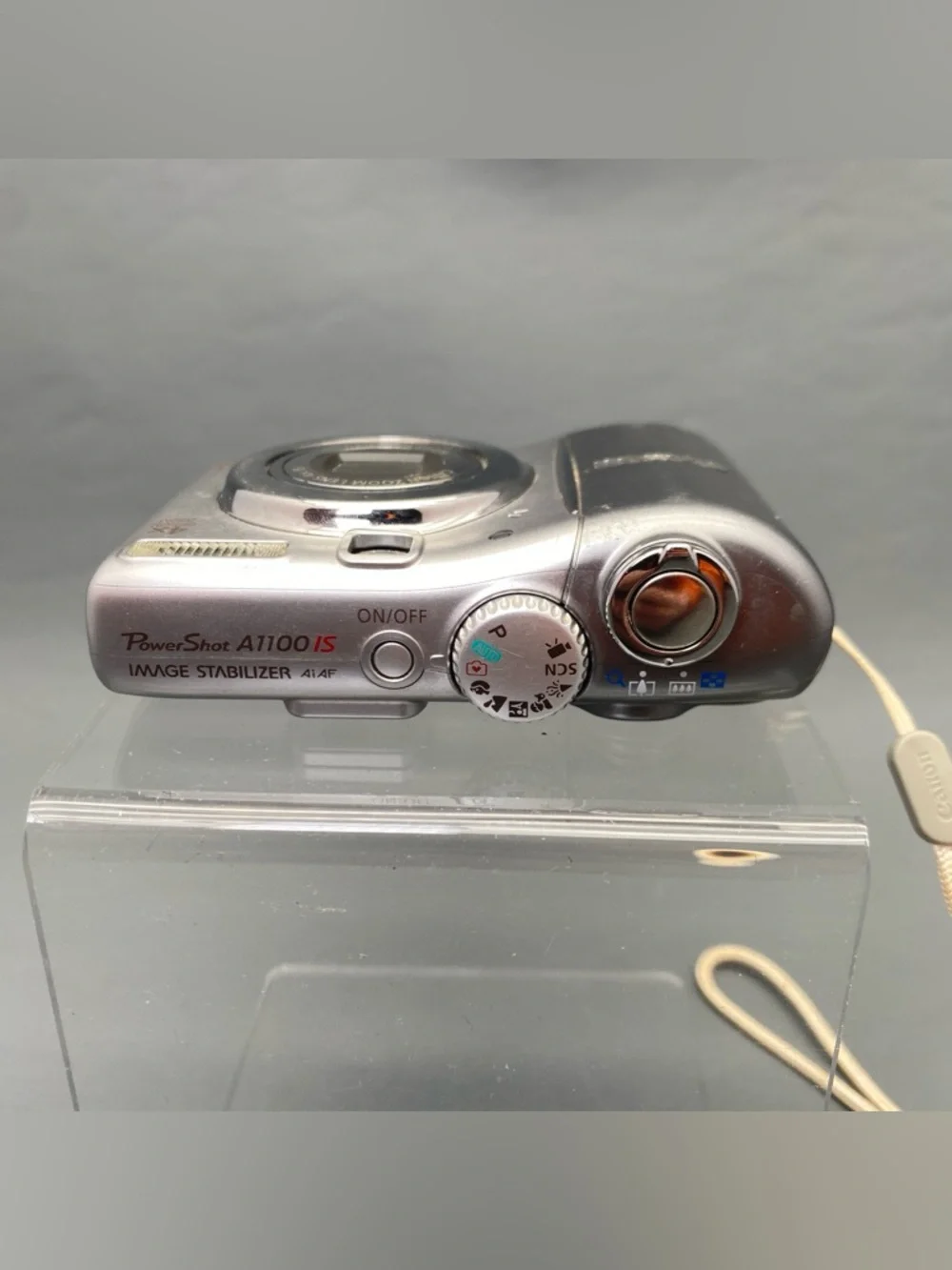Digital Camera Canon PowerShot A1100 12.1MP Silver Vintage For Parts Or Not Work